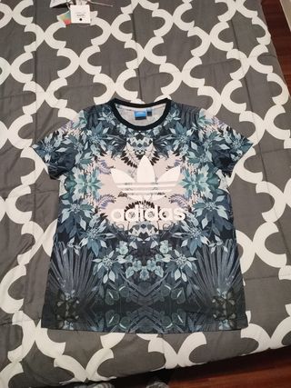 Camiseta adidas