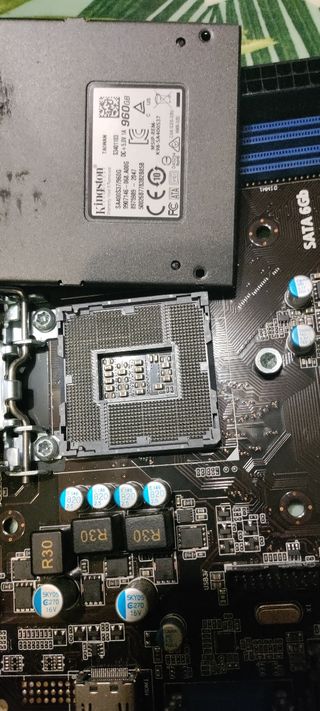 Placa base H110 y SSD 960gb Kingston 