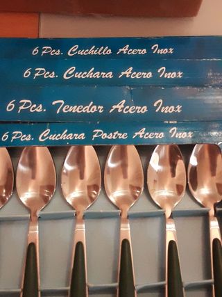 NUEVA A ESTRENAR.Cuberteria acero inoxidable.