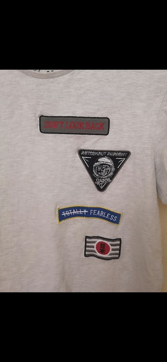 Camiseta de chico talla M de Polinesia.