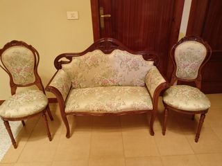 Sofá y sillas recibidor