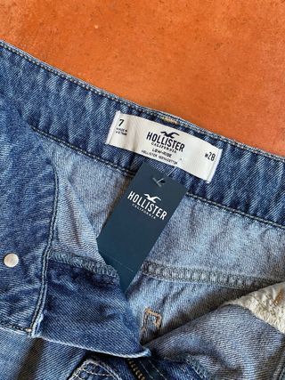 Falda vaquera. Medida desde cintura: 35.5-36 cm