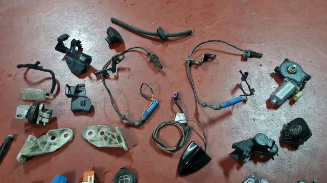 Piezas bmw e46 coupe 330cd 2004