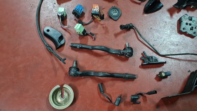 Piezas bmw e46 coupe 330cd 2004