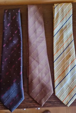 8 Corbatas de seda hechas a mano 