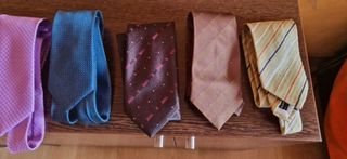 8 Corbatas de seda hechas a mano 