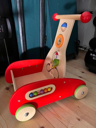 Correpasillos andador madera bebe Hape