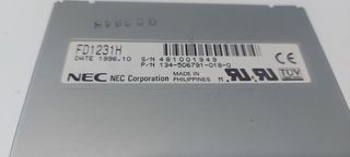 Floppy NEC modelo sin frontal