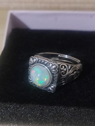 Anillo de ópalo para hombre