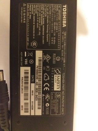 Cargador portátil TOSHIBA