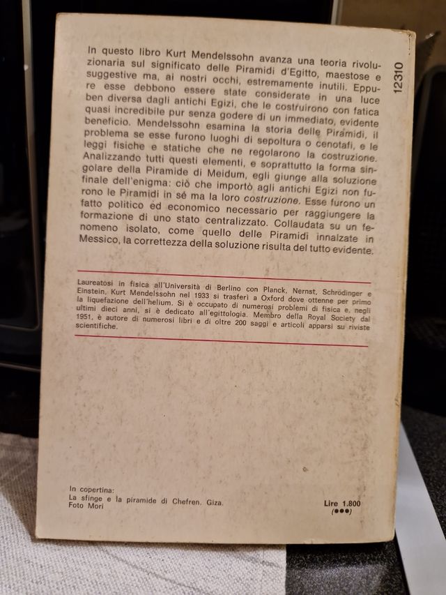 Libro- L'enigma delle piramidi