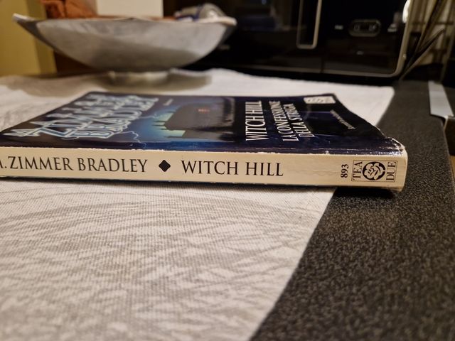 Libro - La confessione della strega