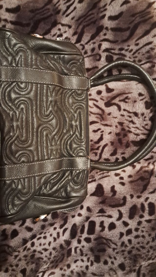 Elegante bolso de Robert Pietri