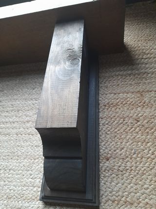 Estante macizo materiales recuperados