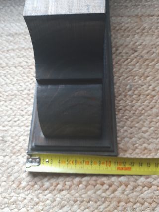 Estante macizo materiales recuperados