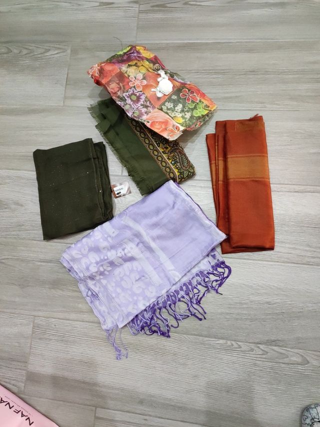 Pañuelos lote y bufandas