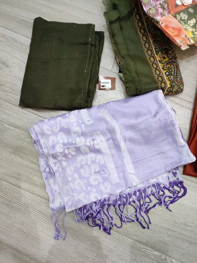 Pañuelos lote y bufandas