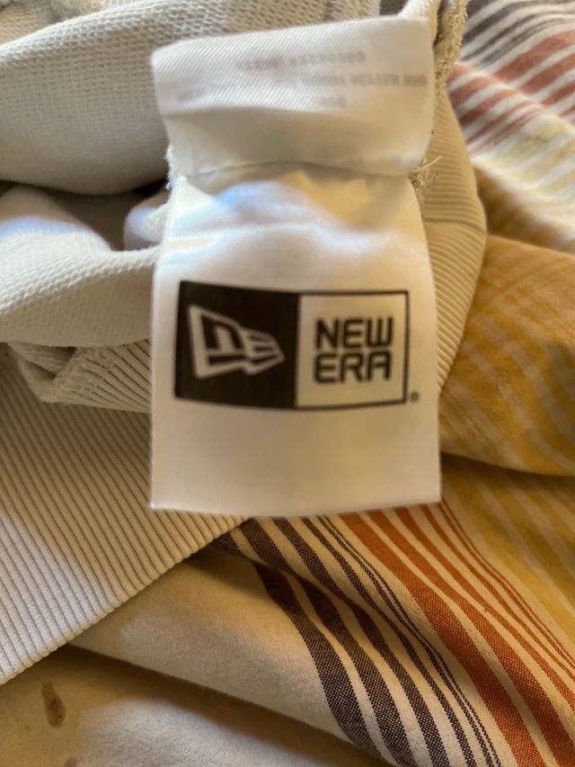  Sudadera New era. Talla M