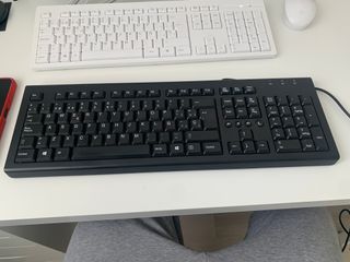teclado HP con toma usb