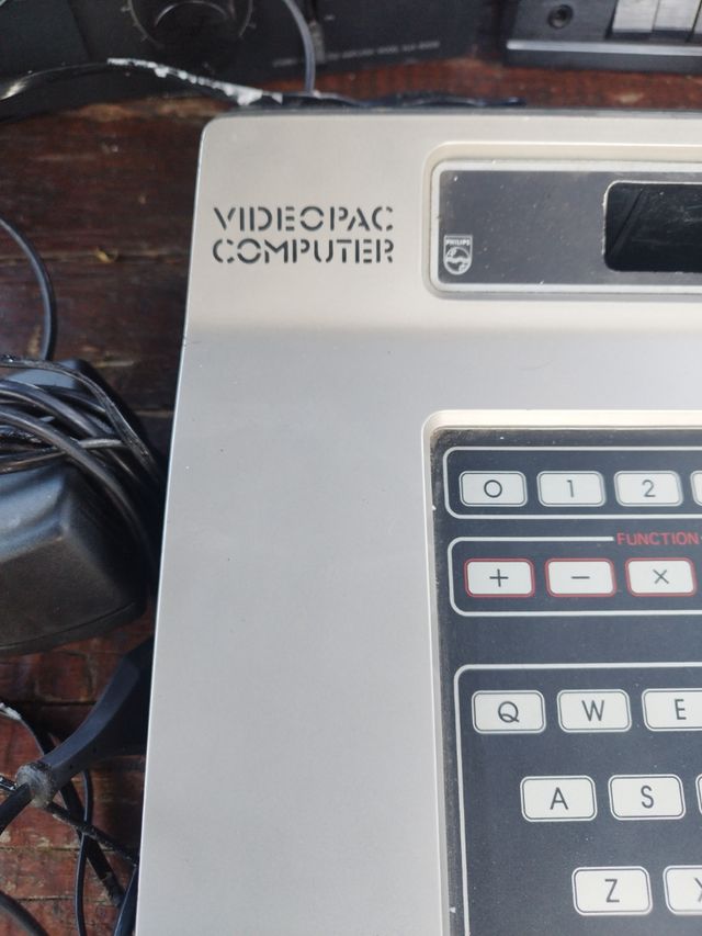 Consola antigua Philips g7000