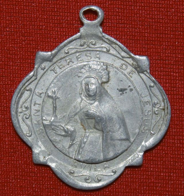 Medalla religiosa de Santa Teresa de Jesús