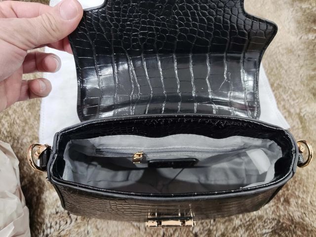 Borsetta stilista egon von furstenberg