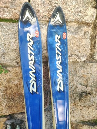 Esquís Carving Dynastar ZX Speed. Regalo bastones.