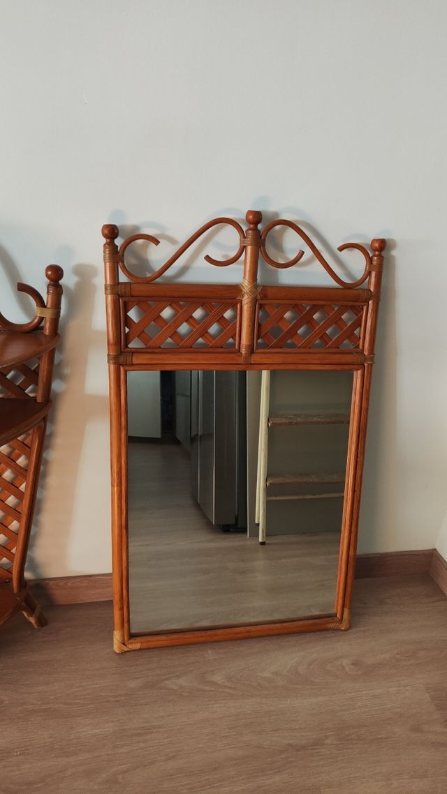 Recibor de Bambú Rattán con espejo de Rattan