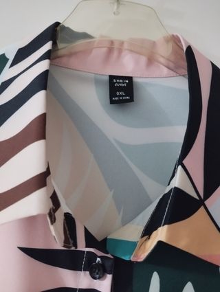 Camisa sin mangas shein curve