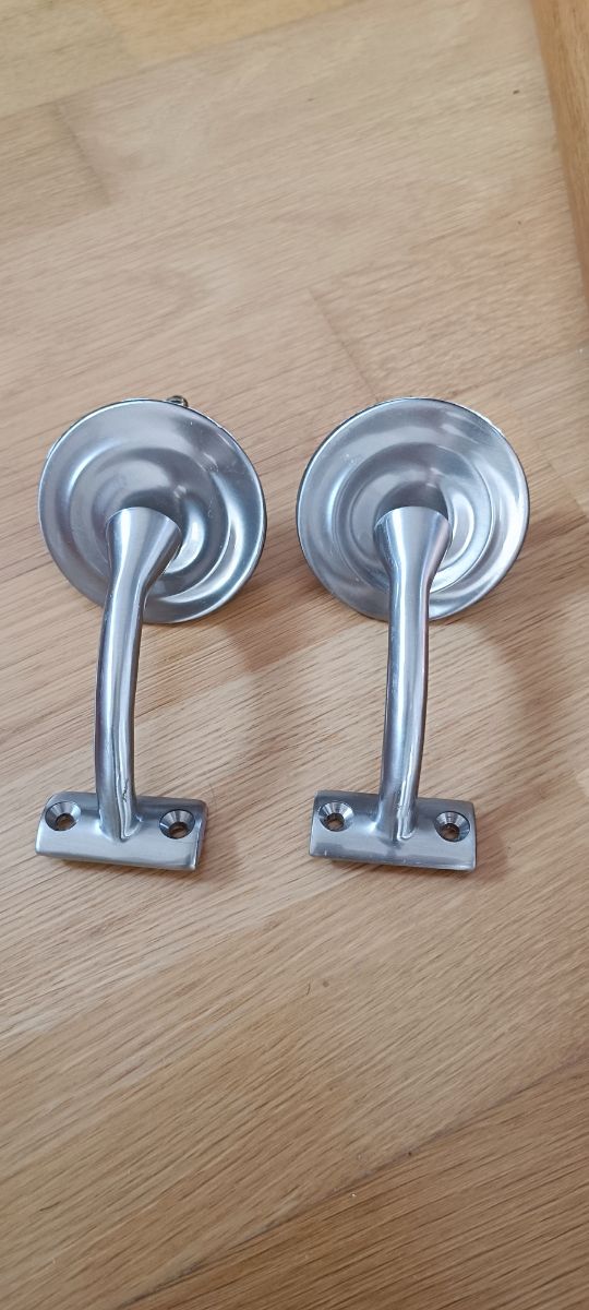 Agarra manos escalera