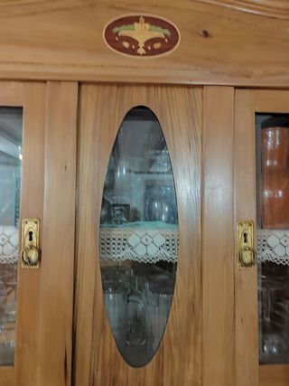 Alacena vitrina Art Nouveau