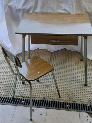 Cama niquelada con filigrana 