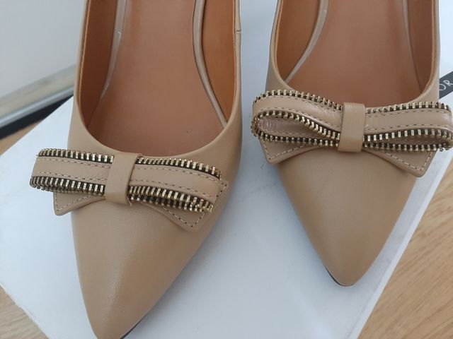 Zapatos piel en color camel