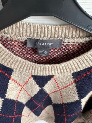Jersey de rombos marron de Primark 