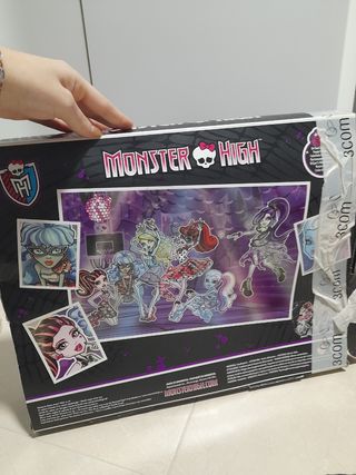 Monsters High con CAJA