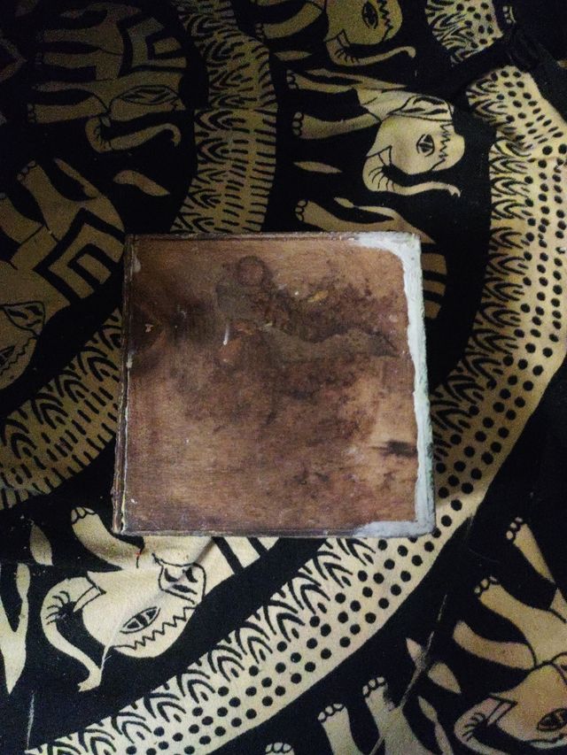 Portagioie in legno fatto a mano