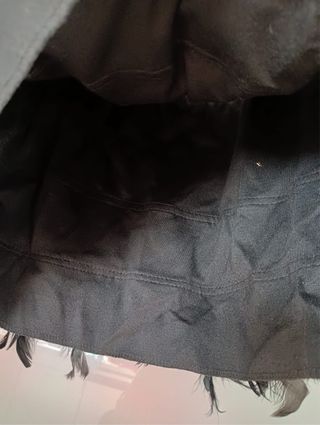 Falda Stradivarius de plumas