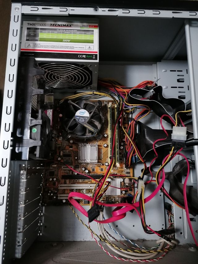 PC antiguo INTEL Core 2 Duo