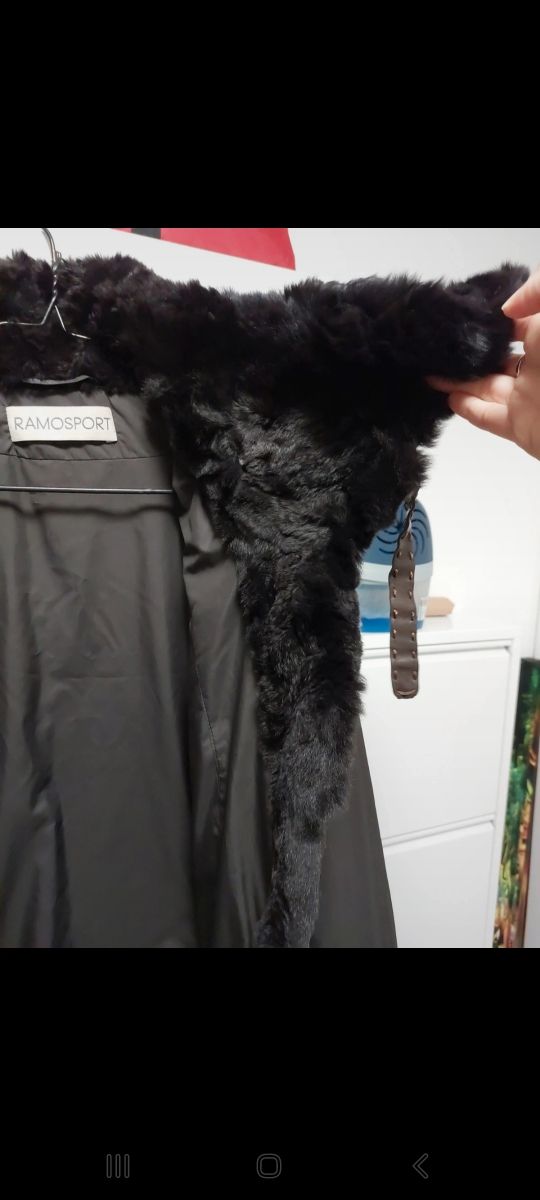 Giaccone nero leggermente imbottito