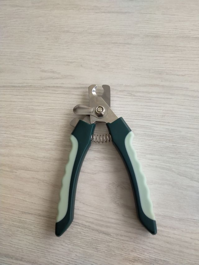 Tijeras corta uñas de gatos