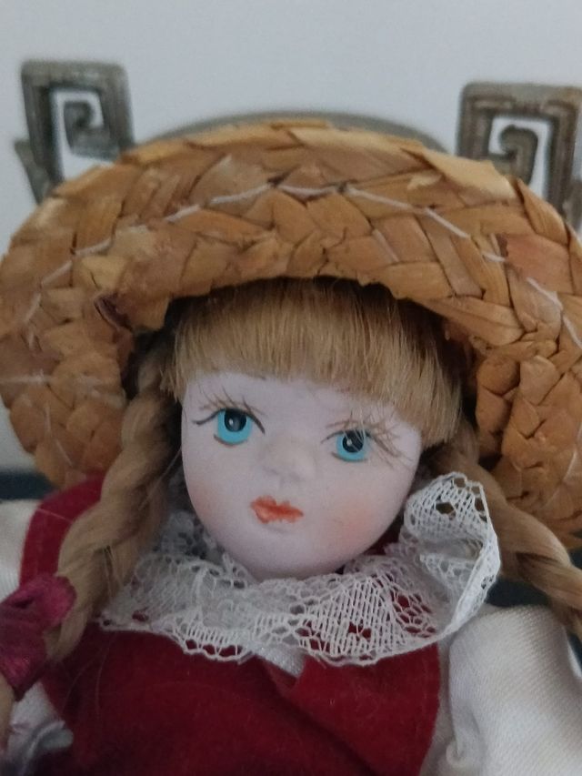 Bambola da esposizione vintage