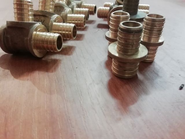 Lote accesorios para tubos PEX Y PB de casquillo c
