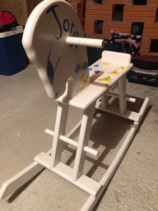 Caballito de madera balancin