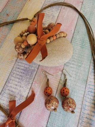 Conjunto collar, pulsera y pendientes