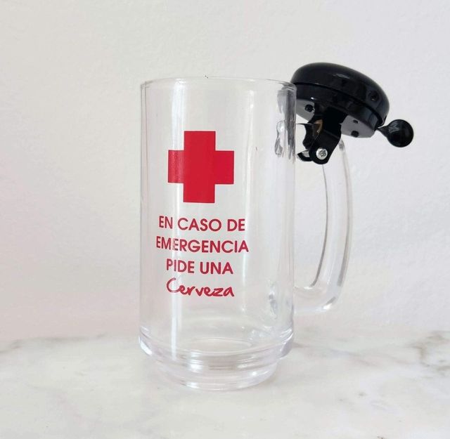 Jarra de cerveza con timbre