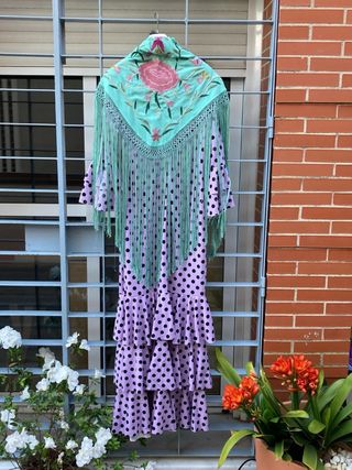 Traje flamenca talla 40-42 a estrenar