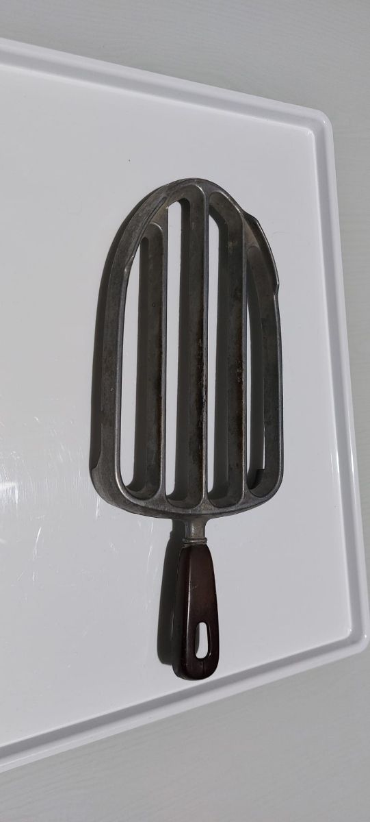 Piastra x ferro in alluminio e bachelite