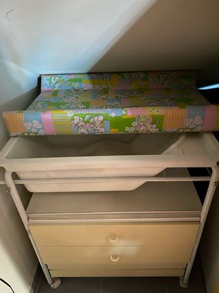 bañera con mueble bebe