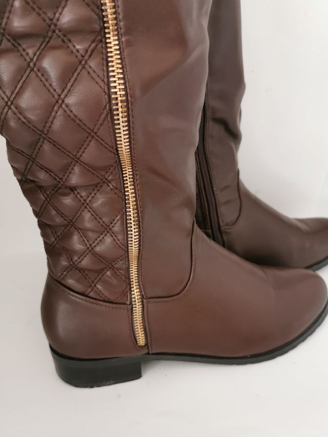 Botas de chica en el N°41.