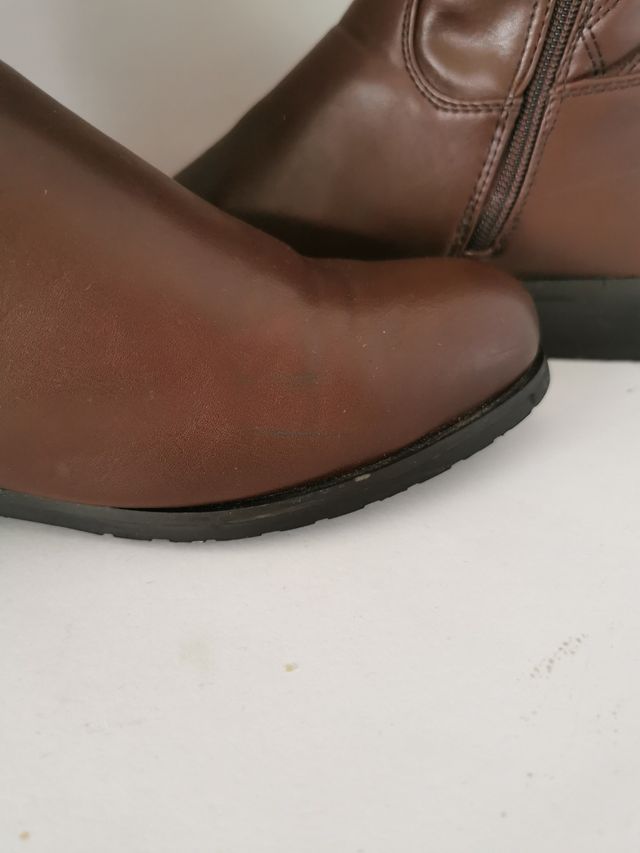 Botas de chica en el N°41.